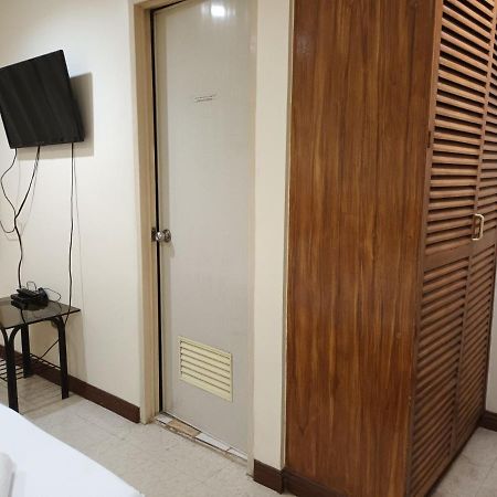Mactan Pension House Lapu-Lapu City Zewnętrze zdjęcie